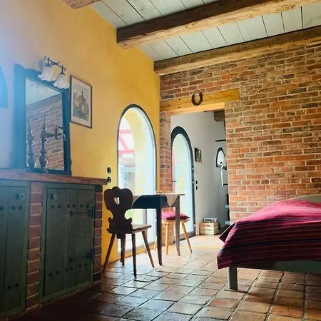 Lovely In A 18th Century Manor Apartment *