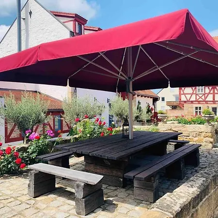 Lovely In A 18th Century Manor Appartement Rattelsdorf