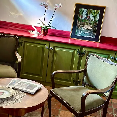 Apartment Lovely In A 18th Century Manor *