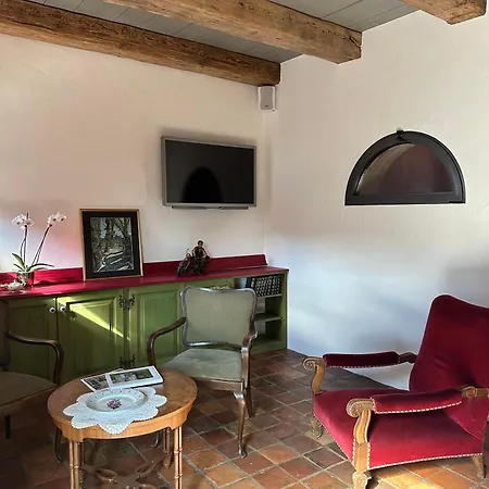 Apartment Lovely In A 18th Century Manor Rattelsdorf