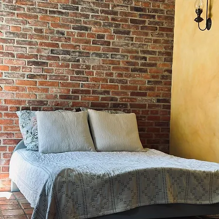 Apartment Lovely In A 18th Century Manor