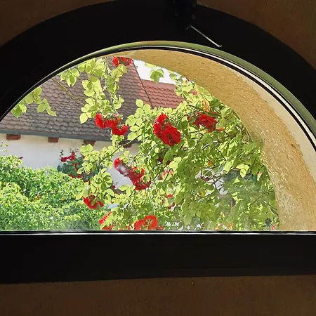 Lovely In A 18th Century Manor Rattelsdorf