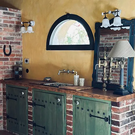 Apartment Lovely In A 18th Century Manor