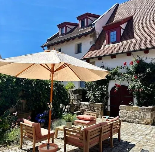 Daire Lovely In A 18th Century Manor Rattelsdorf