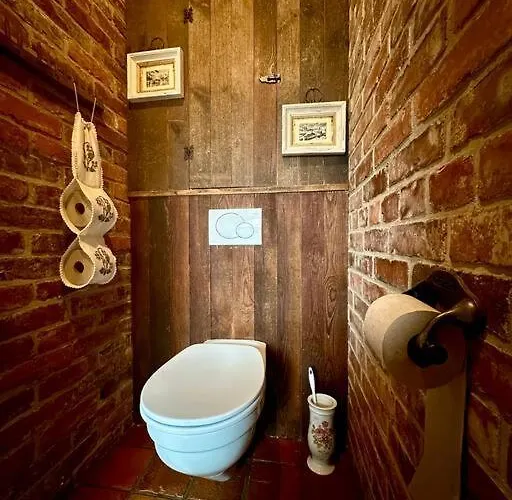Lovely In A 18th Century Manor *
